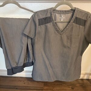 Med Couture Heather Gray Scrub Set